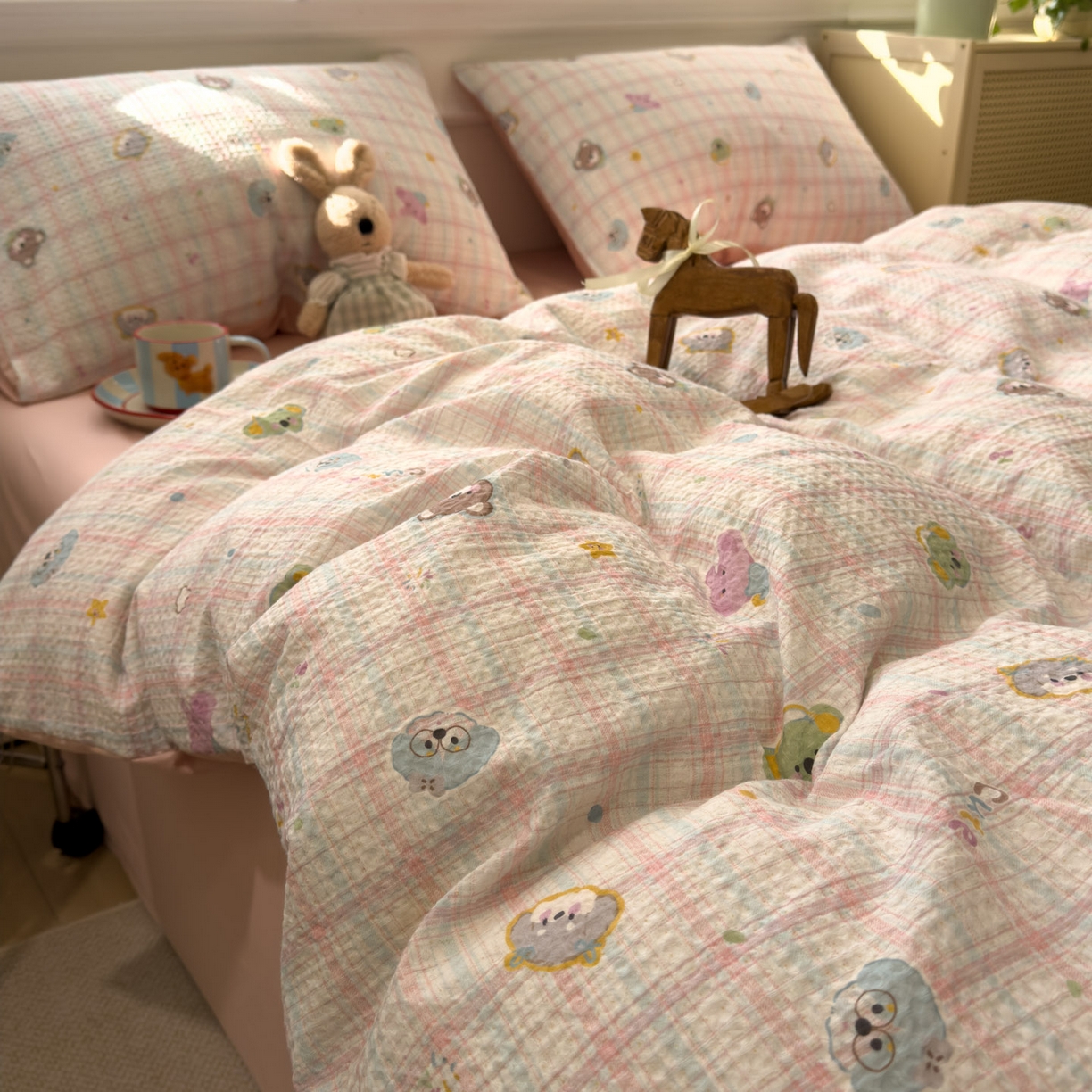 91家纺网 家纺一手货源 找家纺 眠博士 2026新款A类全棉印花华夫格工艺四件套 全棉华夫格-粉格萌趣