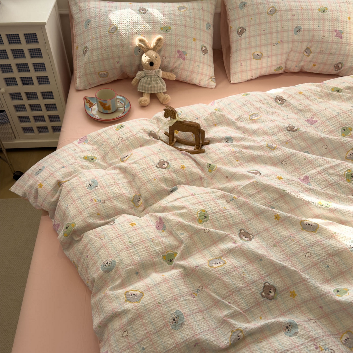 91家纺网 家纺一手货源 找家纺 眠博士 2026新款A类全棉印花华夫格工艺四件套 全棉华夫格-粉格萌趣