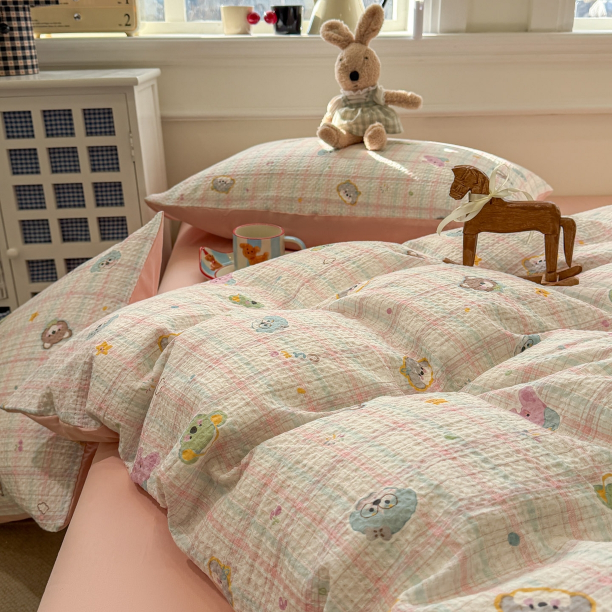 91家纺网 家纺一手货源 找家纺 眠博士 2026新款A类全棉印花华夫格工艺四件套 全棉华夫格-粉格萌趣