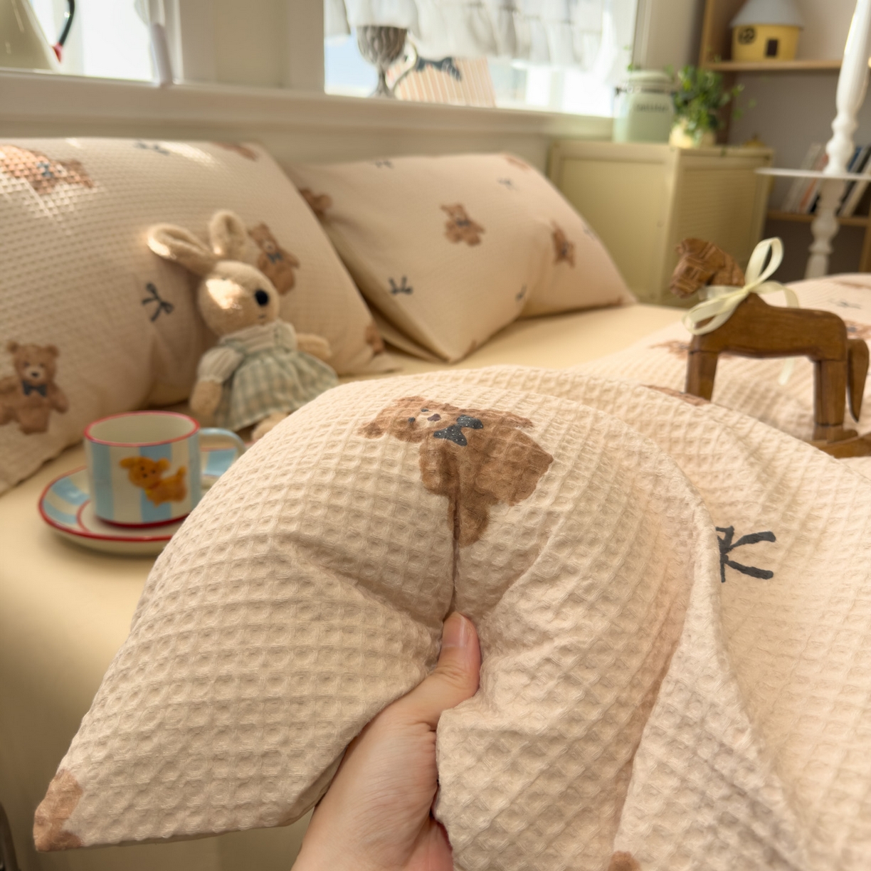 91家纺网 家纺一手货源 找家纺 眠博士 2026新款A类全棉印花华夫格工艺四件套 全棉华夫格-糯糯熊仔