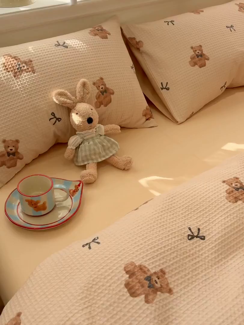 91家纺网 家纺一手货源 找家纺 眠博士 2026新款A类全棉印花华夫格工艺四件套 全棉华夫格-糯糯熊仔