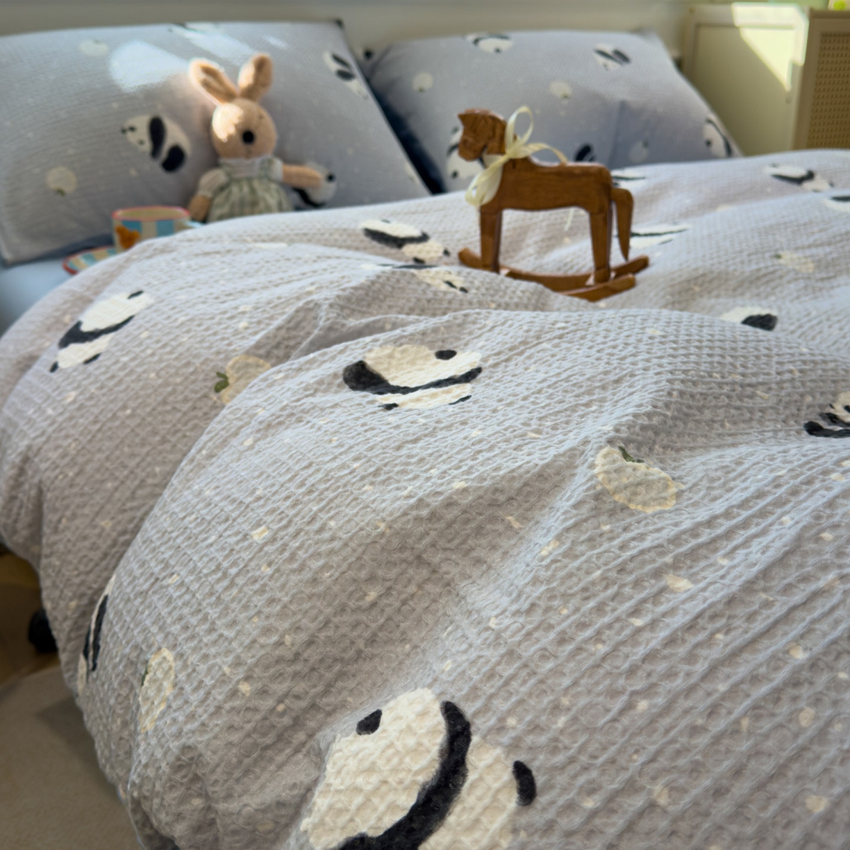 91家纺网 家纺一手货源 找家纺 眠博士 2026新款A类全棉印花华夫格工艺四件套 全棉华夫格-熊宝蓝