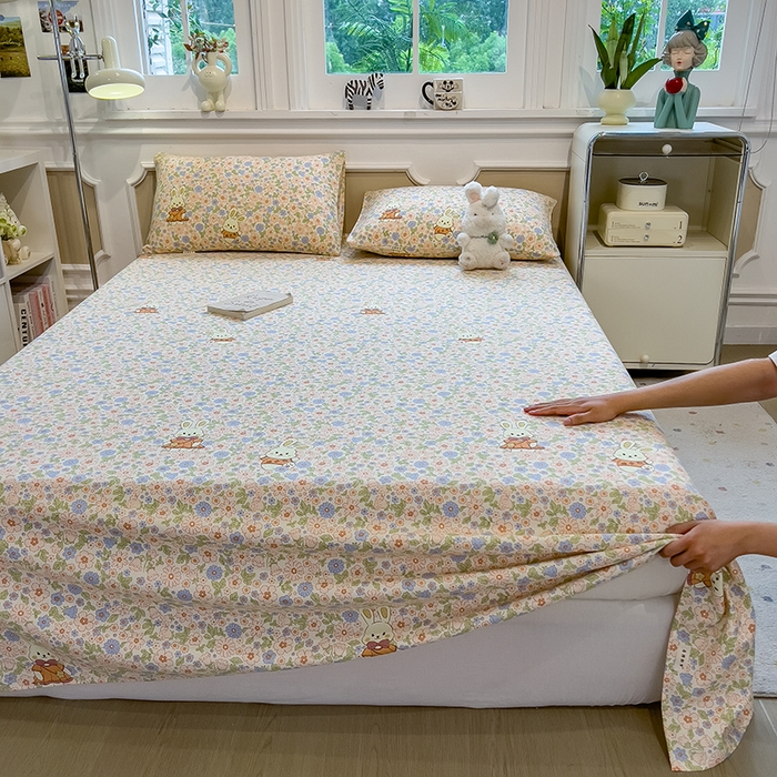 91家纺网 家纺一手货源 找家纺 芃成家纺 2026新款老粗布单床单 花园小兔