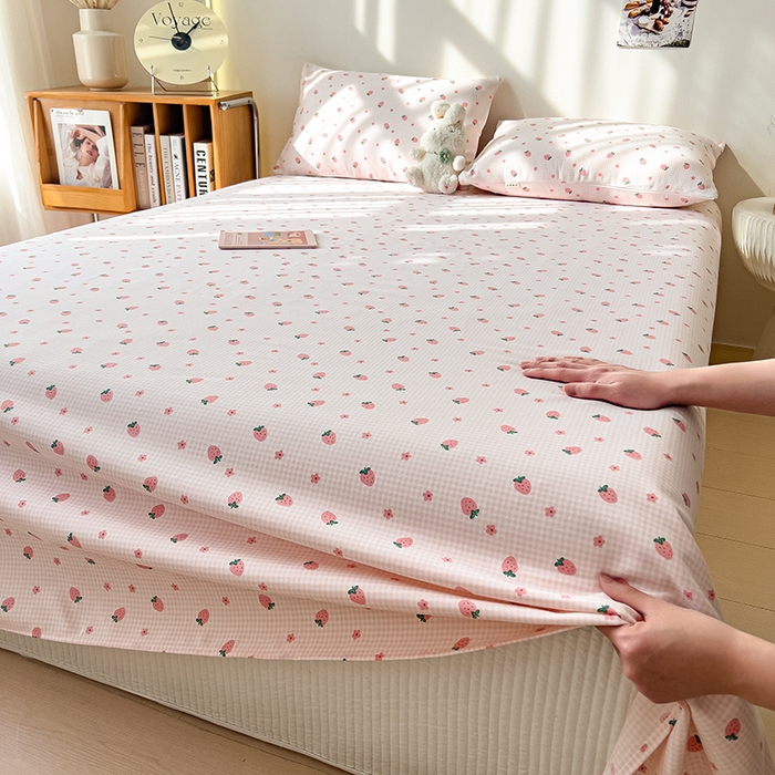 91家纺网 家纺一手货源 找家纺 芃成家纺 2026新款老粗布单床单 小草莓