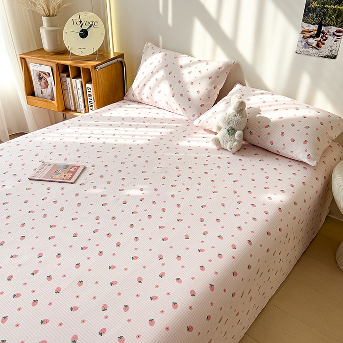 91家纺网 家纺一手货源 找家纺 芃成家纺 2026新款老粗布单床单 小草莓