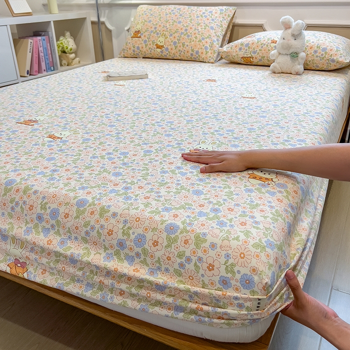 91家纺网 家纺一手货源 找家纺 芃成家纺 2026新款老粗布单床笠 花园小兔