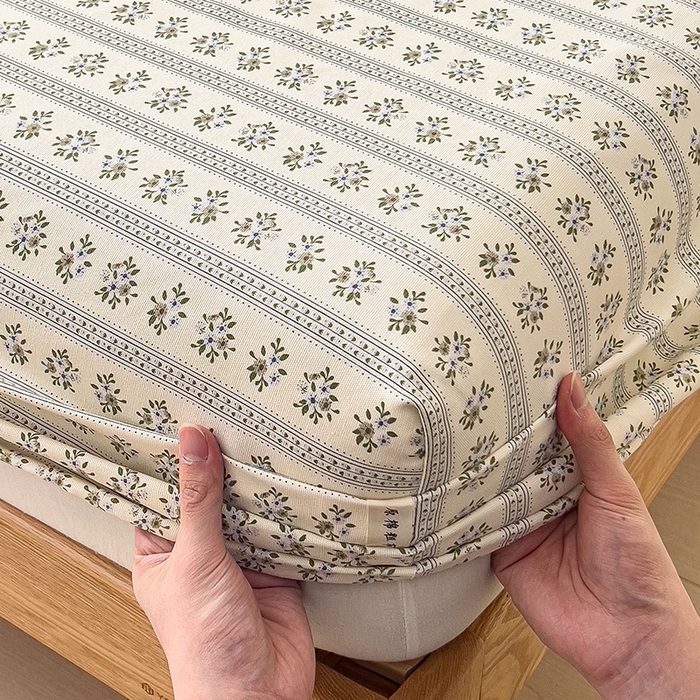 91家纺网 家纺一手货源 找家纺 芃成家纺 2026新款老粗布单床笠 蓝色碎花