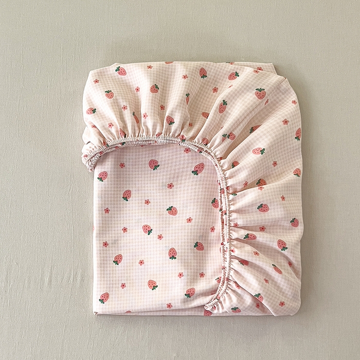 91家纺网 家纺一手货源 找家纺 芃成家纺 2026新款老粗布单床笠 小草莓