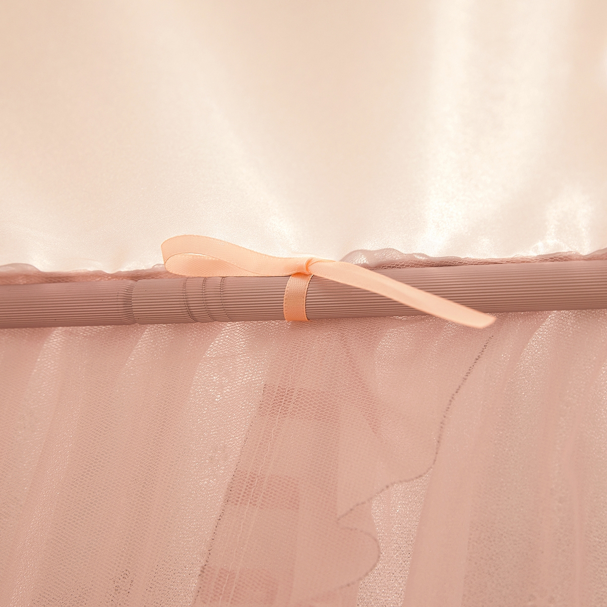 91家纺网 家纺一手货源 找家纺 （总）海虹蚊帐 2026新款2603款三开门一体防尘顶落地蚊帐