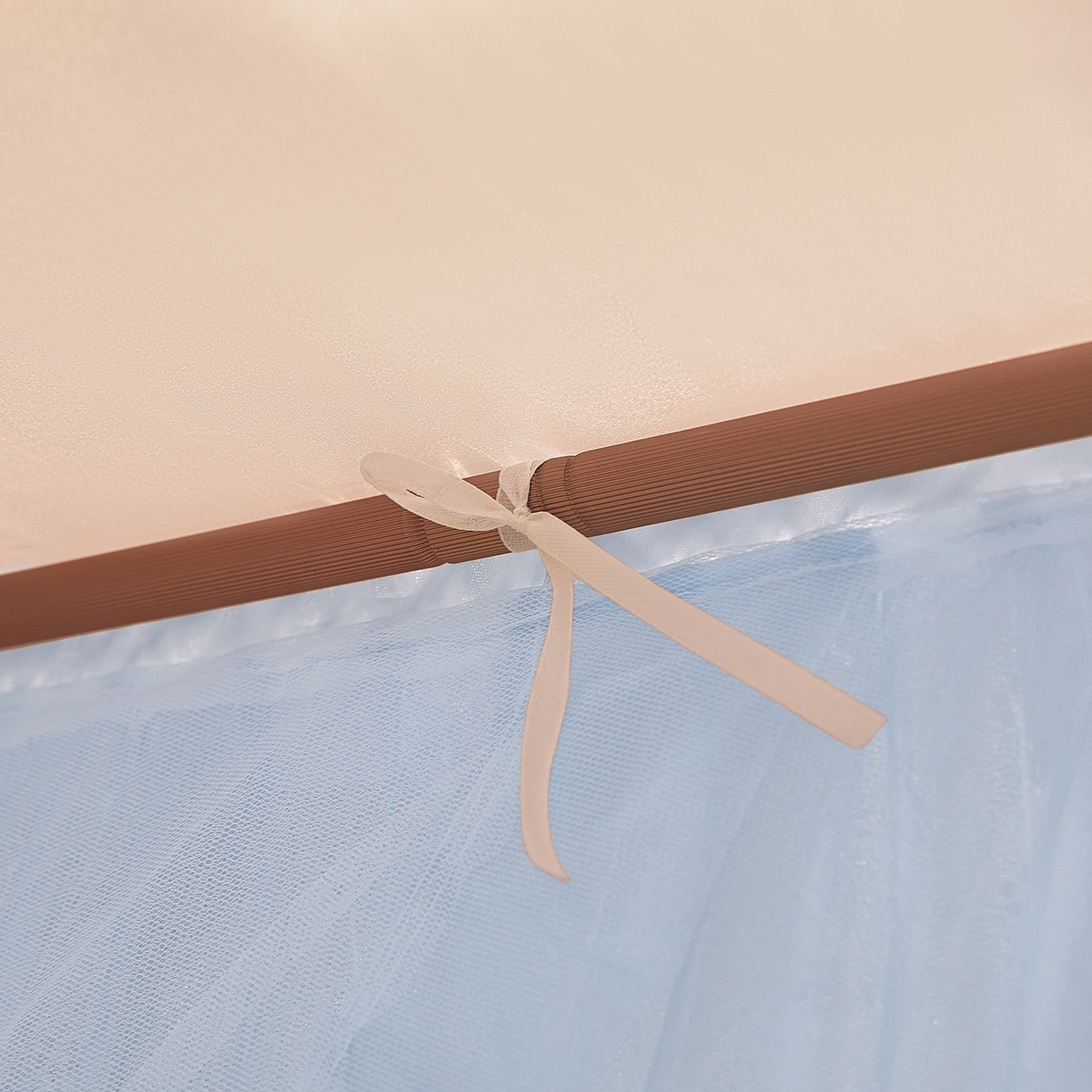 91家纺网 家纺一手货源 找家纺 海虹蚊帐 2026新款2603款三开门一体防尘顶落地蚊帐 白色