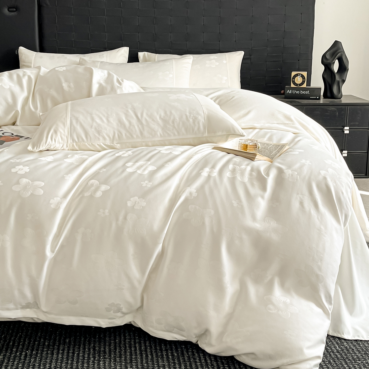 91家纺网 家纺一手货源 找家纺 你好美丽 2026新款柔软水洗棉立体浮雕提花四件套-繁花系列 繁花白