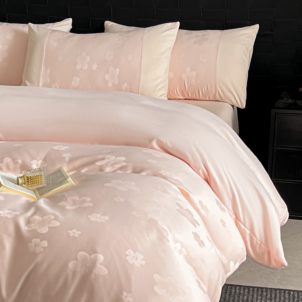 91家纺网 家纺一手货源 找家纺 你好美丽 2026新款柔软水洗棉立体浮雕提花四件套-繁花系列 繁花玉