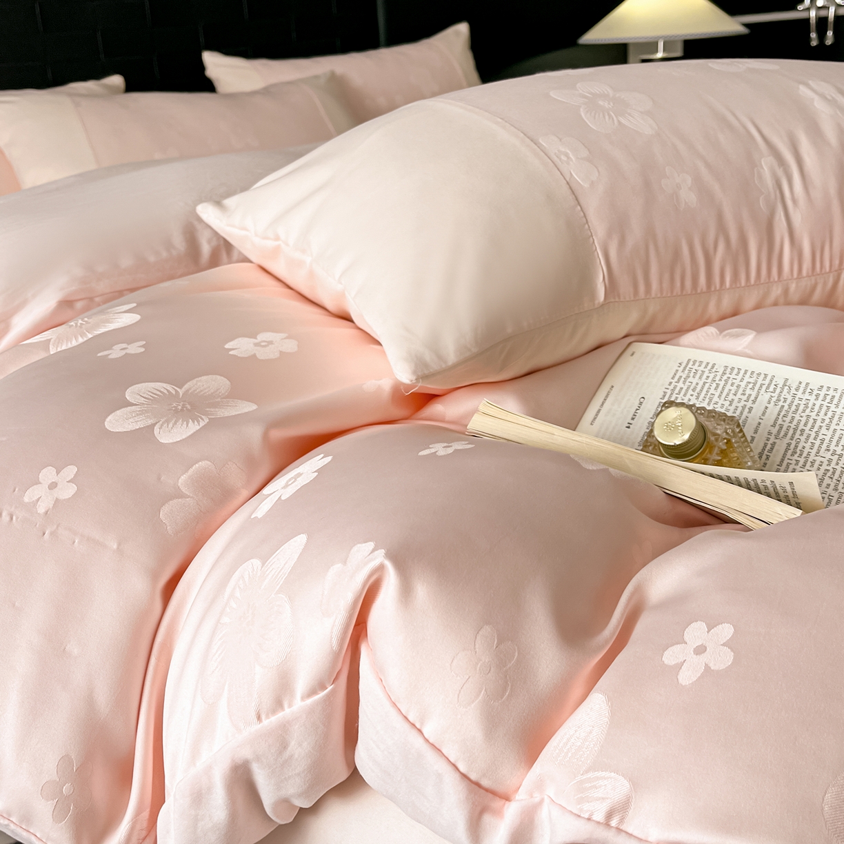 91家纺网 家纺一手货源 找家纺 你好美丽 2026新款柔软水洗棉立体浮雕提花四件套-繁花系列 繁花玉