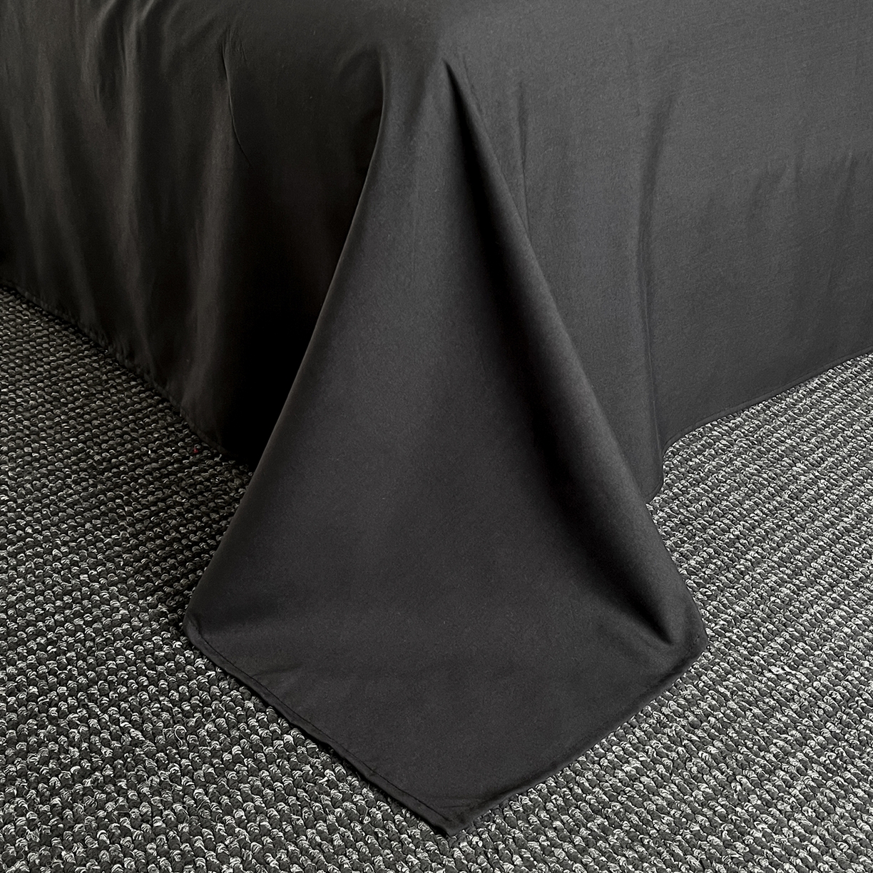 91家纺网 家纺一手货源 找家纺 你好美丽 2026新款柔软水洗棉立体浮雕提花四件套-繁花系列 繁花黑