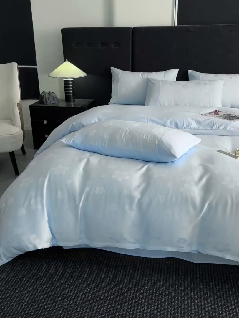 91家纺网 家纺一手货源 找家纺 你好美丽 2026新款柔软水洗棉立体浮雕提花四件套-繁花系列 繁花蓝