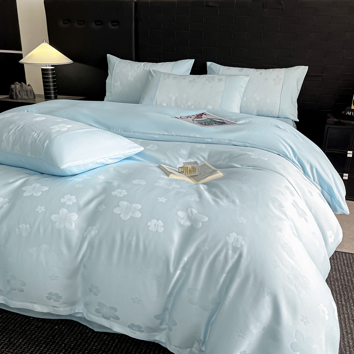 91家纺网 家纺一手货源 找家纺 你好美丽 2026新款柔软水洗棉立体浮雕提花四件套-繁花系列 繁花蓝