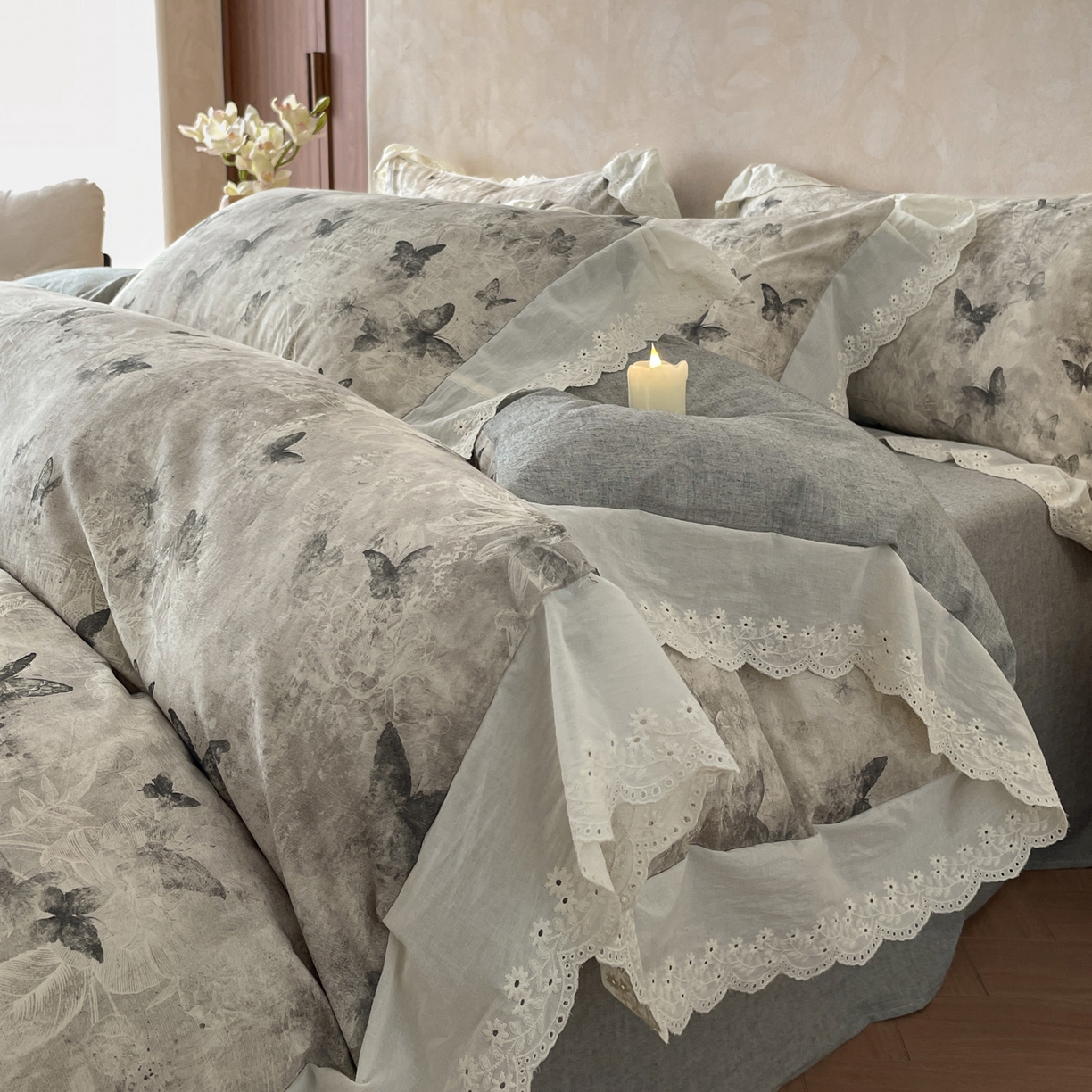 91家纺网 家纺一手货源 找家纺 （总）莱登卡奴 2026新款A类棉麻数码印花25%麻75%棉法式复古花边四件套