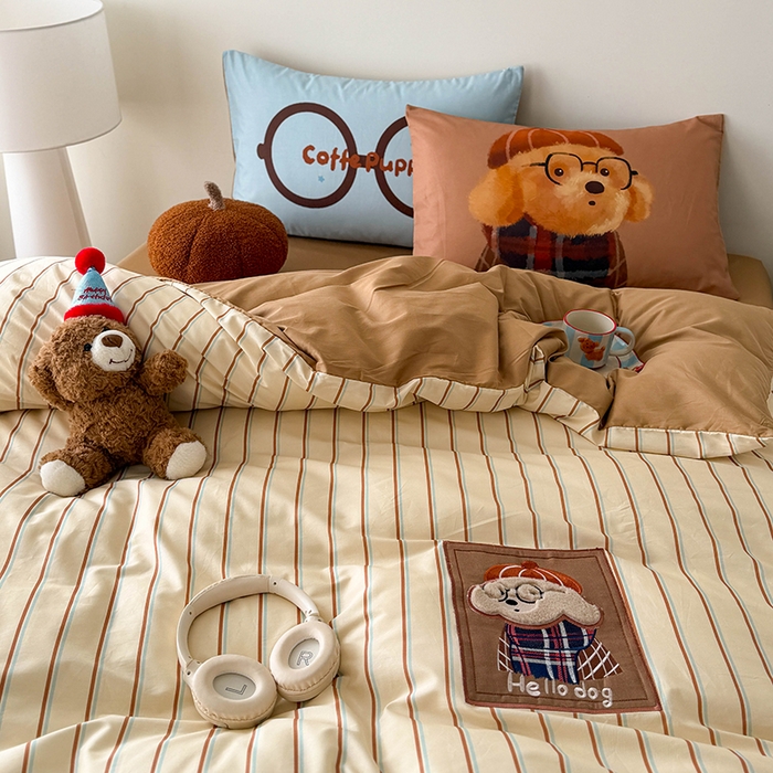 91家纺网 家纺一手货源 找家纺 HL原创 2026春夏新款全棉纯棉13372活性数码贴布绣四件套 熊博士