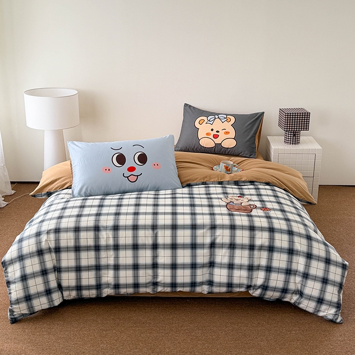 91家纺网 家纺一手货源 找家纺 HL原创 2026春夏新款全棉纯棉13372活性数码贴布绣四件套 茶杯熊