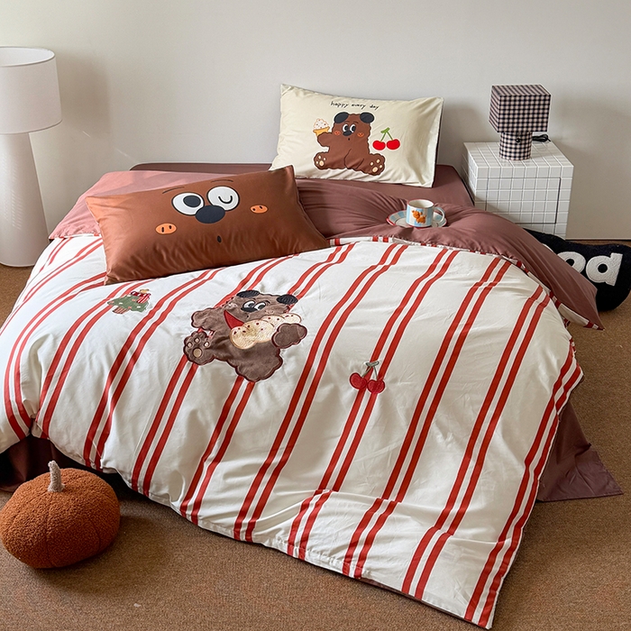 91家纺网 家纺一手货源 找家纺 HL原创 2026春夏新款全棉纯棉13372活性数码贴布绣四件套 巧克力饼干