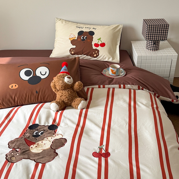 91家纺网 家纺一手货源 找家纺 HL原创 2026春夏新款全棉纯棉13372活性数码贴布绣四件套 巧克力饼干