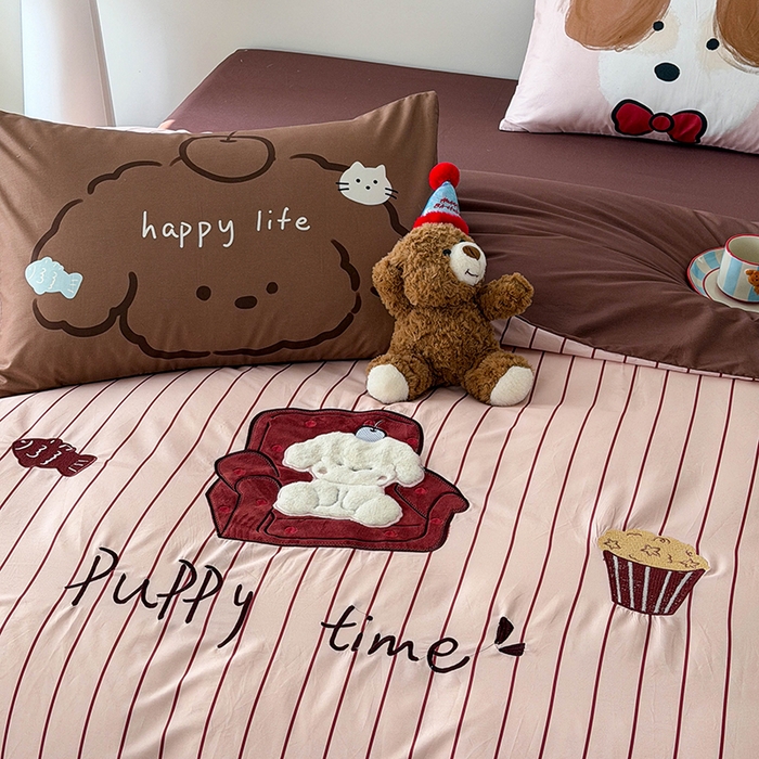 91家纺网 家纺一手货源 找家纺 HL原创 2026春夏新款全棉纯棉13372活性数码贴布绣四件套 沙发狗