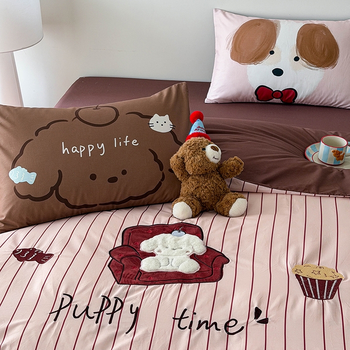 91家纺网 家纺一手货源 找家纺 HL原创 2026春夏新款全棉纯棉13372活性数码贴布绣四件套 沙发狗