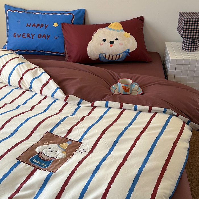 91家纺网 家纺一手货源 找家纺 HL原创 2026春夏新款全棉纯棉13372活性数码贴布绣四件套 英伦狗