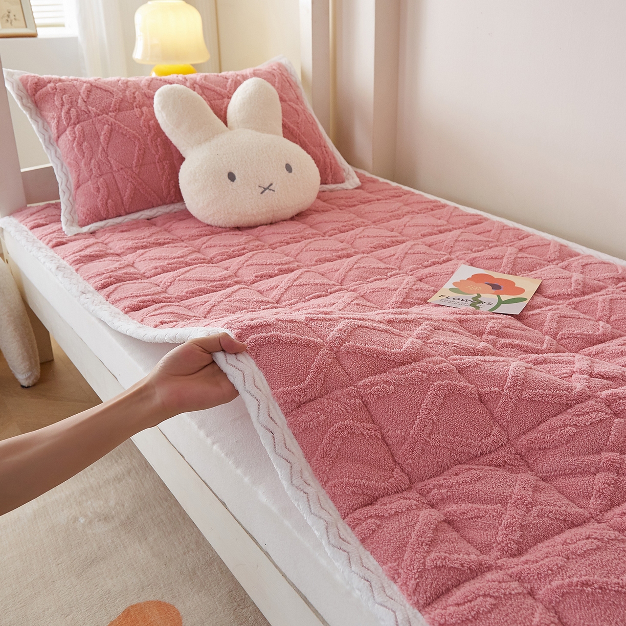 月茶家纺 2026新款塔芙绒无胶棉磨毛床护垫--学生款 豆沙粉