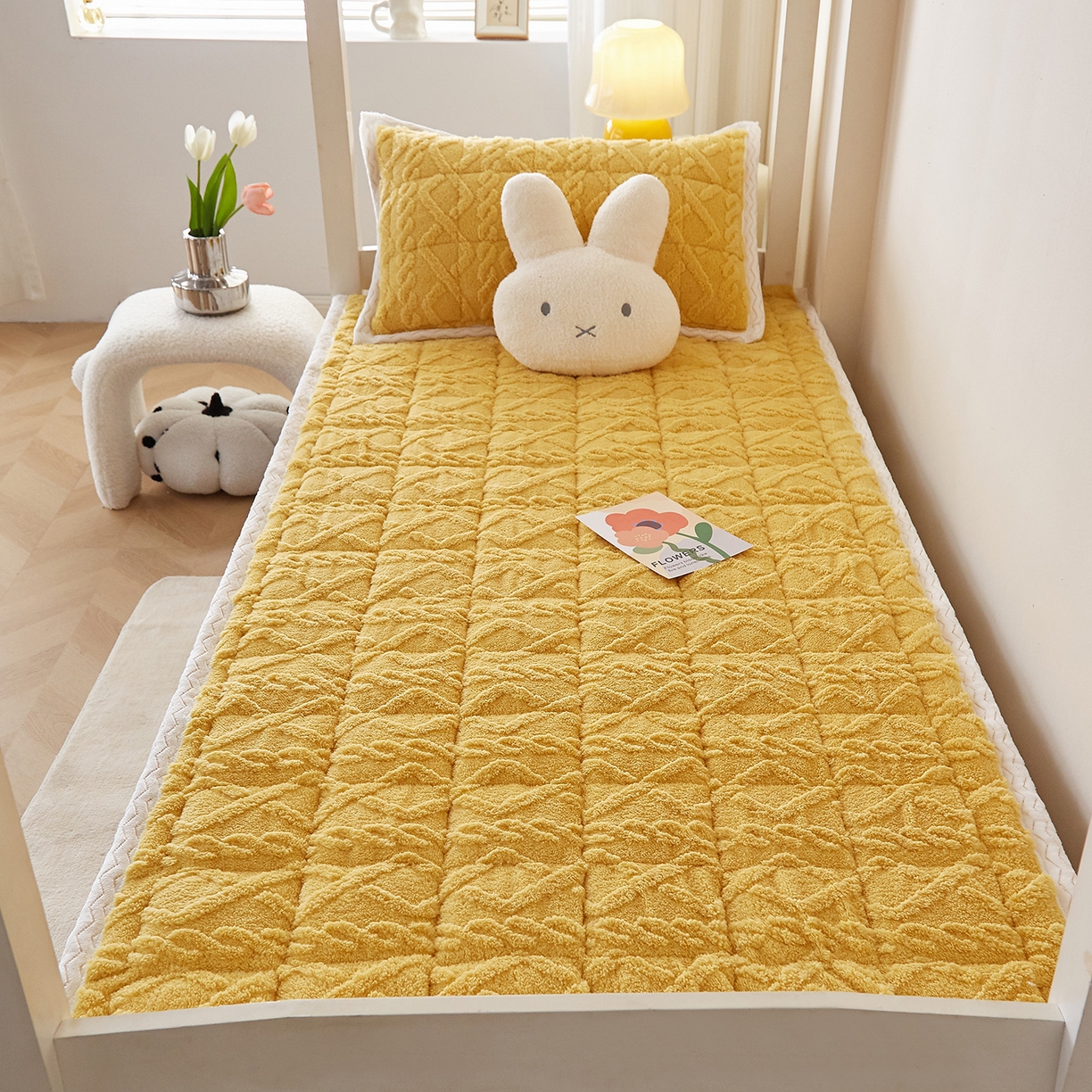 91家纺网 家纺一手货源 找家纺 月茶家纺 2026新款塔芙绒无胶棉磨毛床护垫--学生款 柠檬黄