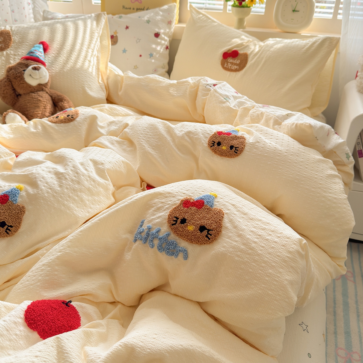 91家纺网 家纺一手货源 找家纺 （总）优承佳生活馆 2026新款高克重超柔泡芙双层纱面料卡通毛巾绣三件套四件套单被套系列