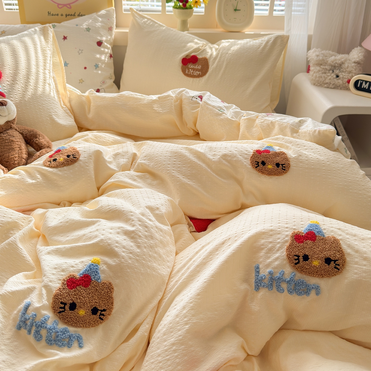 91家纺网 家纺一手货源 找家纺 （总）优承佳生活馆 2026新款高克重超柔泡芙双层纱面料卡通毛巾绣三件套四件套单被套系列