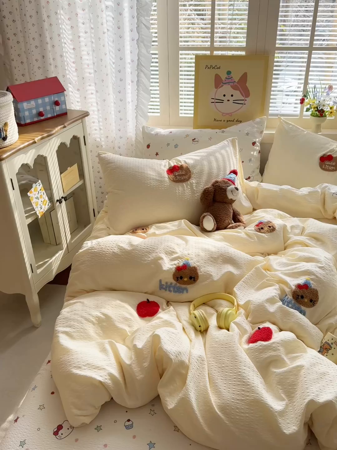 91家纺网 家纺一手货源 找家纺 优承佳生活馆 2026新款高克重超柔泡芙双层纱面料卡通毛巾绣三件套四件套单被套系列 哈喽kt