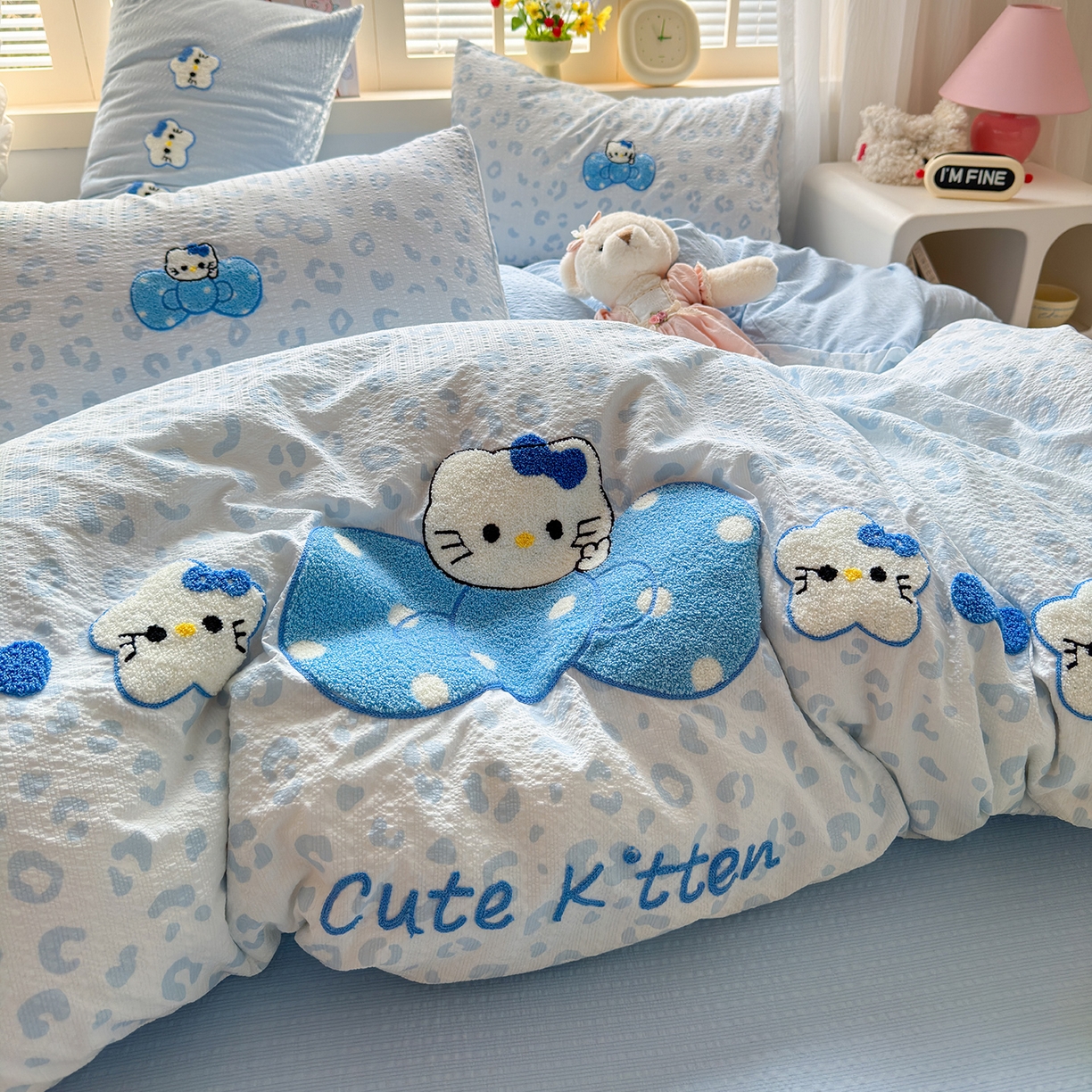 91家纺网 家纺一手货源 找家纺 优承佳生活馆 2026新款高克重超柔泡芙双层纱面料卡通毛巾绣三件套四件套单被套系列 蝴蝶结蓝kt