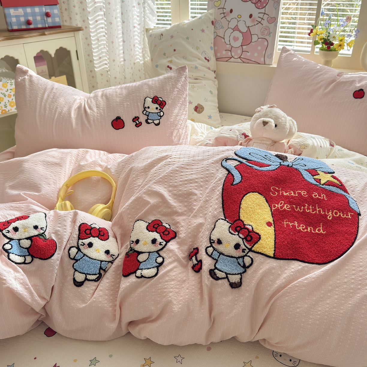 91家纺网 家纺一手货源 找家纺 优承佳生活馆 2026新款高克重超柔泡芙双层纱面料卡通毛巾绣三件套四件套单被套系列 礼物kt