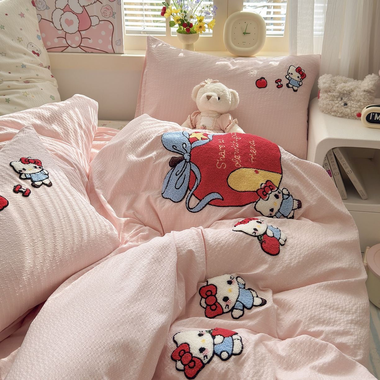 91家纺网 家纺一手货源 找家纺 优承佳生活馆 2026新款高克重超柔泡芙双层纱面料卡通毛巾绣三件套四件套单被套系列 礼物kt