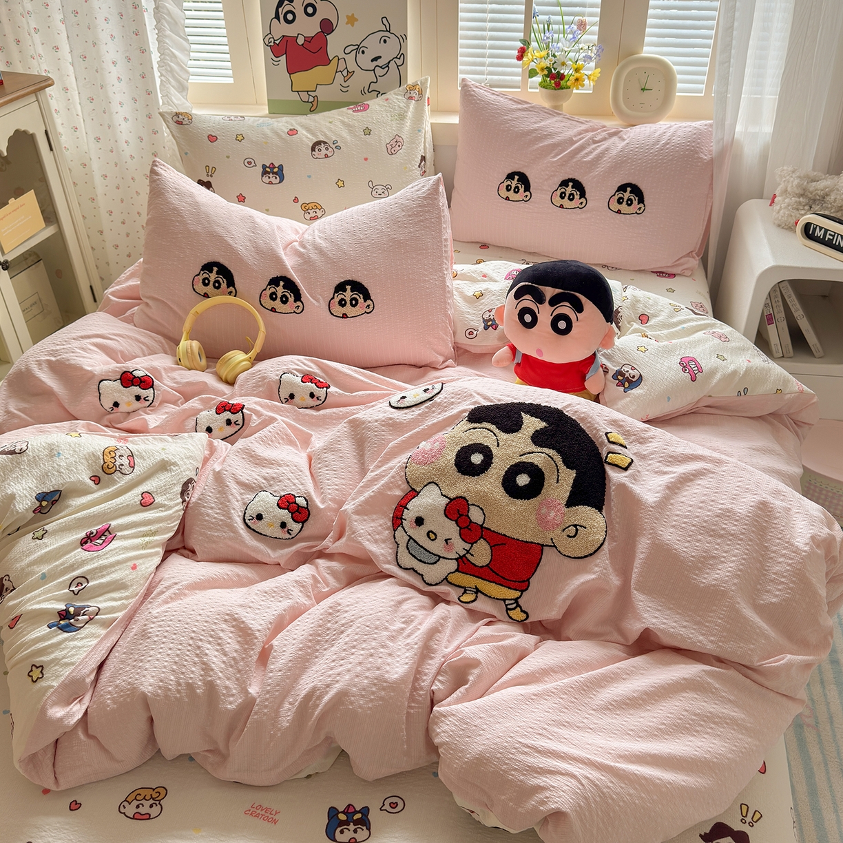 91家纺网 家纺一手货源 找家纺 优承佳生活馆 2026新款高克重超柔泡芙双层纱面料卡通毛巾绣三件套四件套单被套系列 萌萌小新