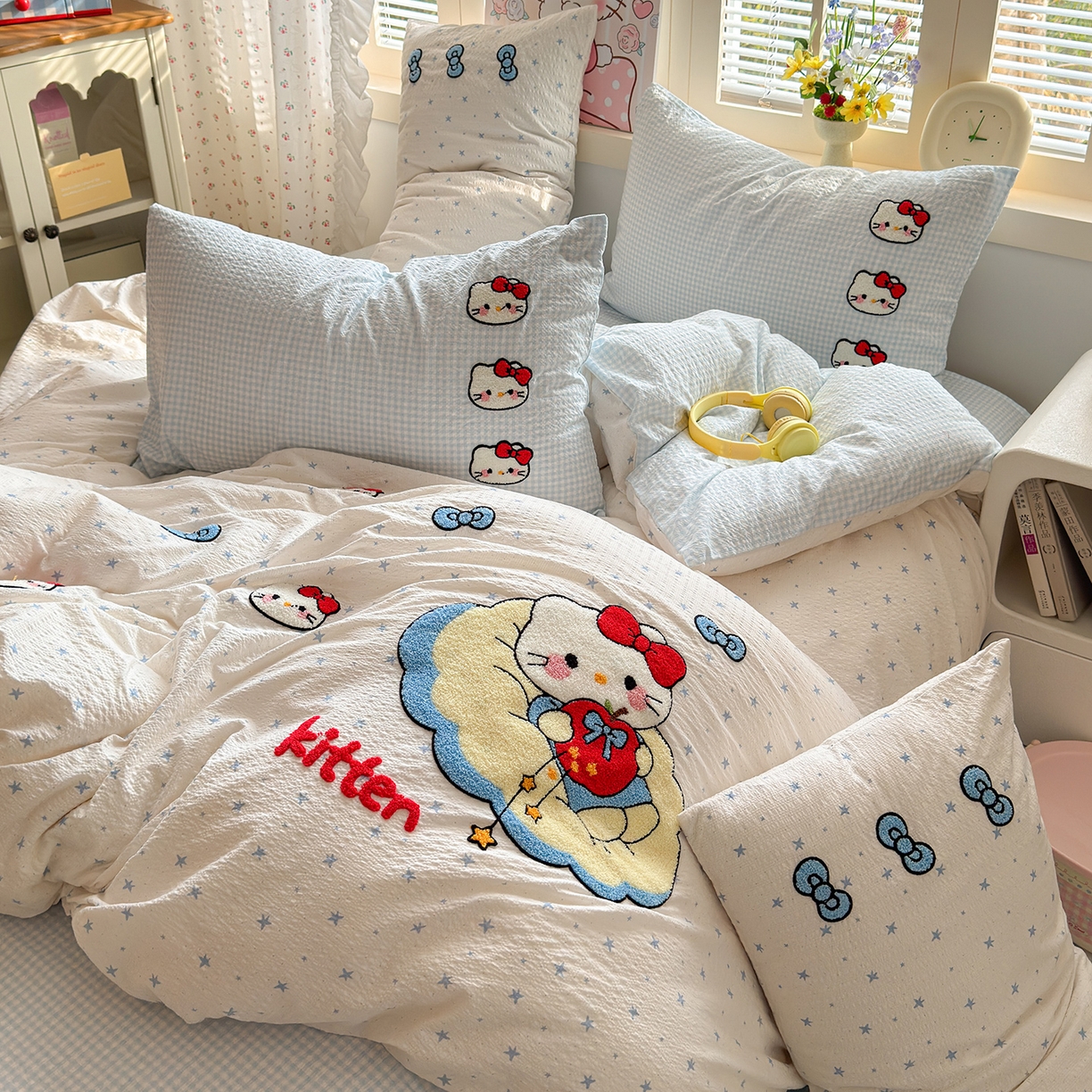 91家纺网 家纺一手货源 找家纺 优承佳生活馆 2026新款高克重超柔泡芙双层纱面料卡通毛巾绣三件套四件套单被套系列 萌趣kt