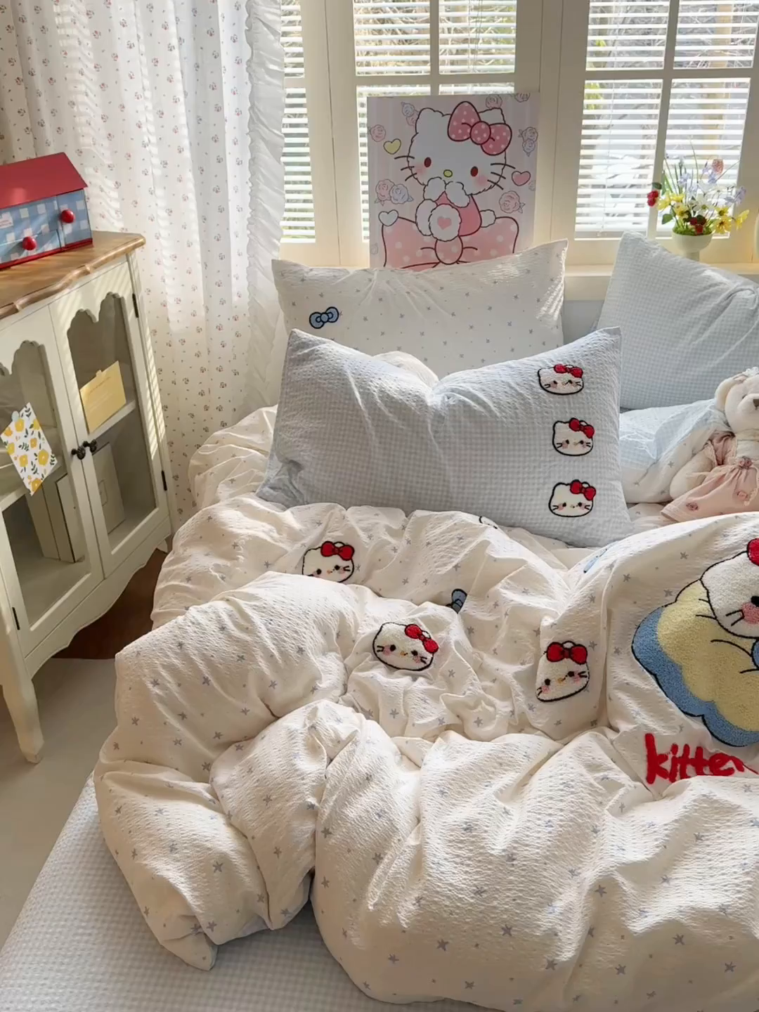 91家纺网 家纺一手货源 找家纺 优承佳生活馆 2026新款高克重超柔泡芙双层纱面料卡通毛巾绣三件套四件套单被套系列 萌趣kt