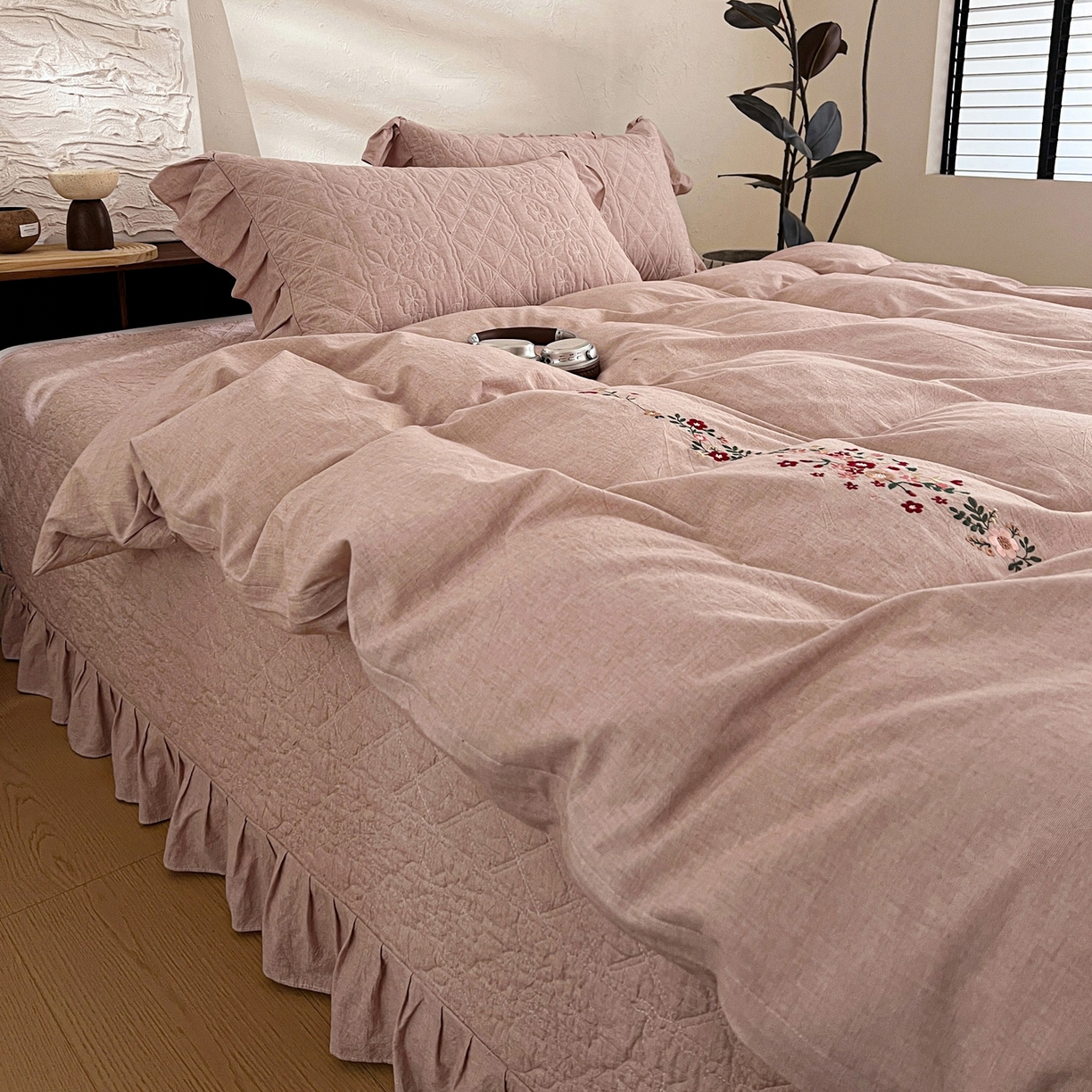 91家纺网 家纺一手货源 找家纺 （总）橙子家居 2026新款全棉棉麻绣花被套棉花床盖四件套