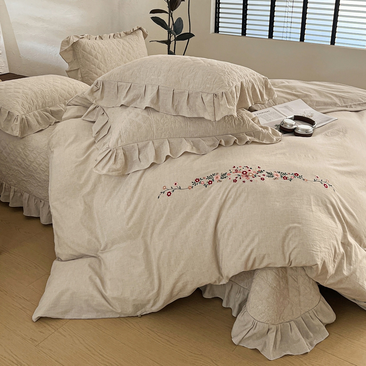 91家纺网 家纺一手货源 找家纺 橙子家居 2026新款全棉棉麻绣花被套棉花床盖四件套 棉麻-咖色