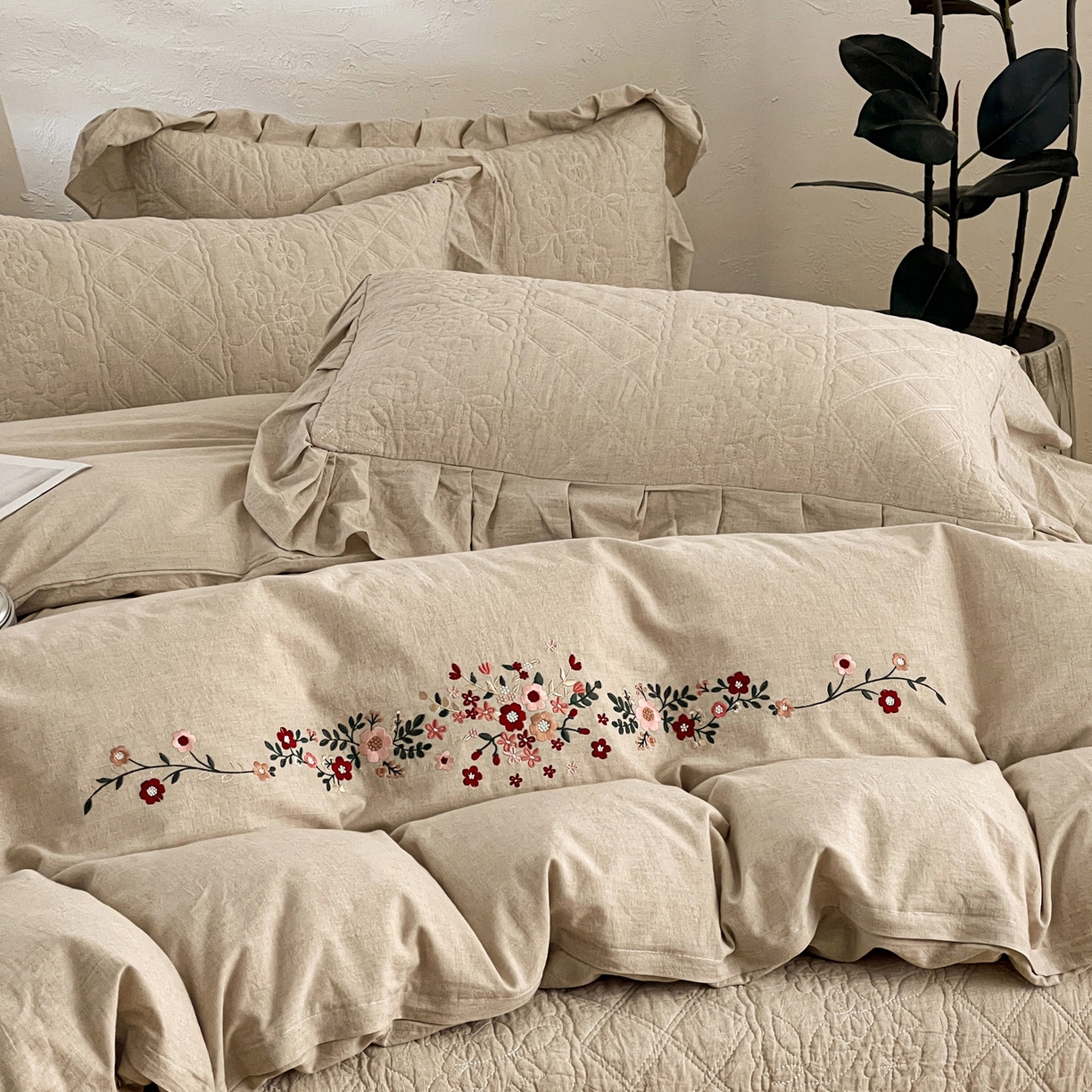 91家纺网 家纺一手货源 找家纺 橙子家居 2026新款全棉棉麻绣花被套棉花床盖四件套 棉麻-咖色