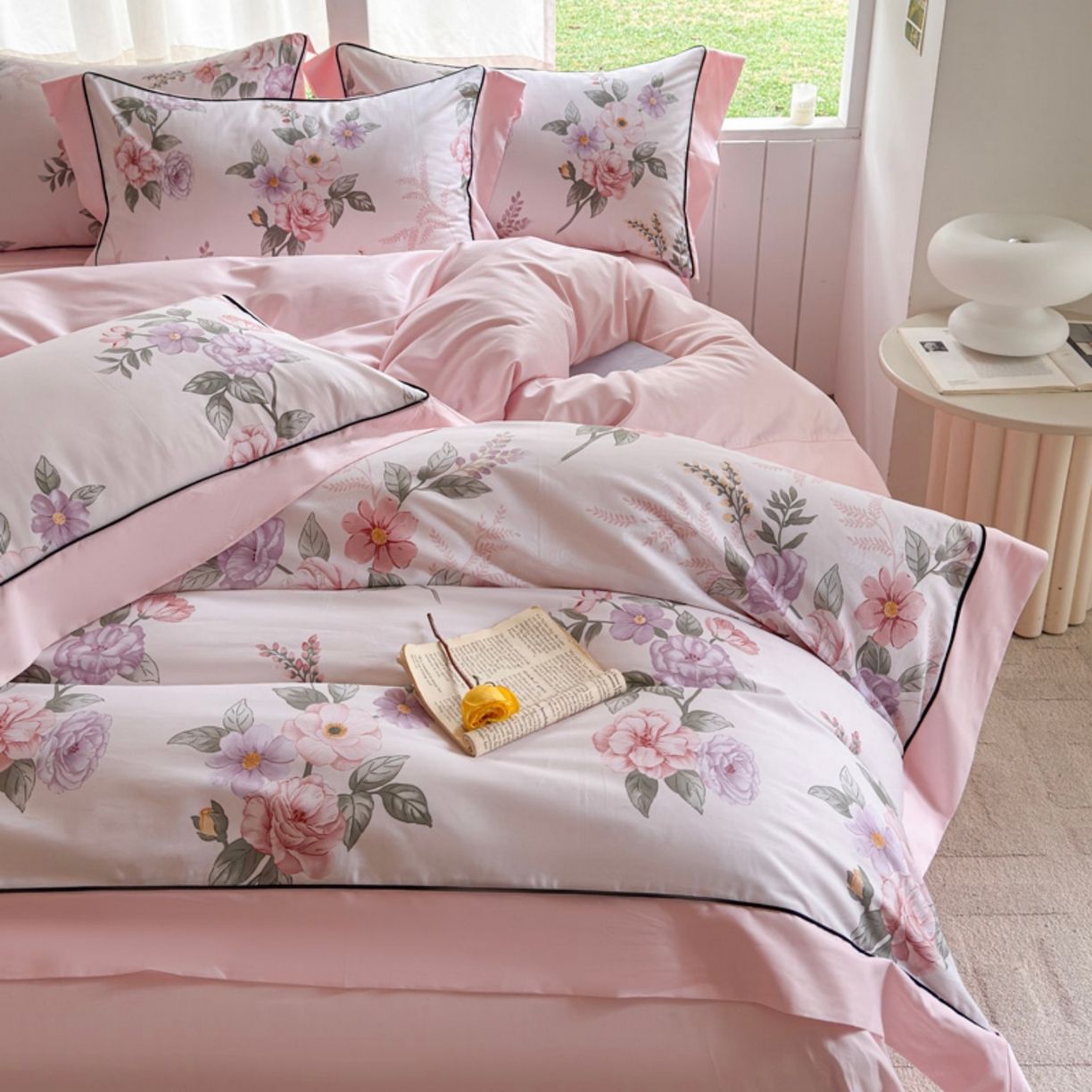 91家纺网 家纺一手货源 找家纺 7V 2026新款嵌绳宽边纯棉四件套13376全棉小清新喷气宽幅长绒棉被套床单床笠套件 落花