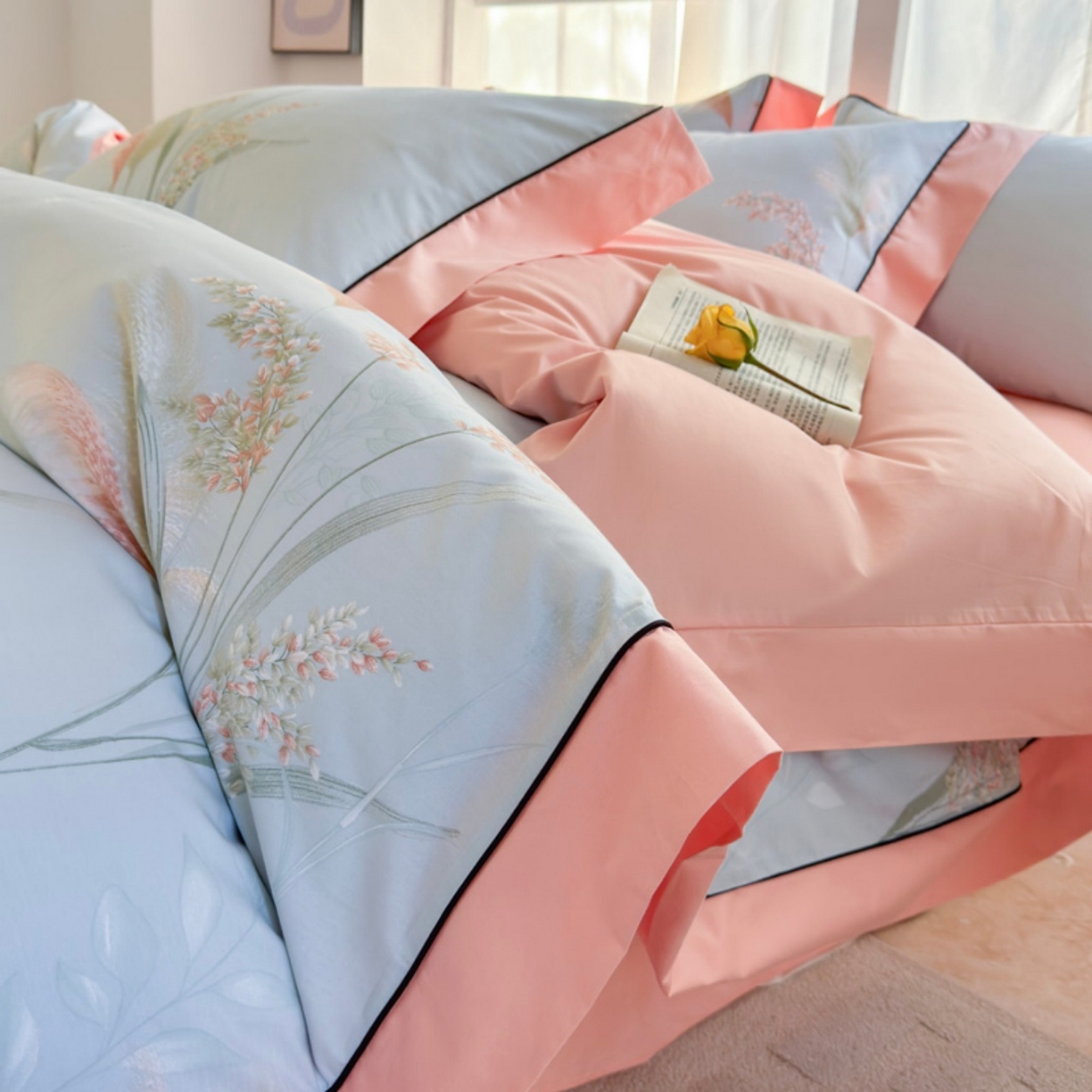 91家纺网 家纺一手货源 找家纺 7V 2026新款嵌绳宽边纯棉四件套13376全棉小清新喷气宽幅长绒棉被套床单床笠套件 倾城