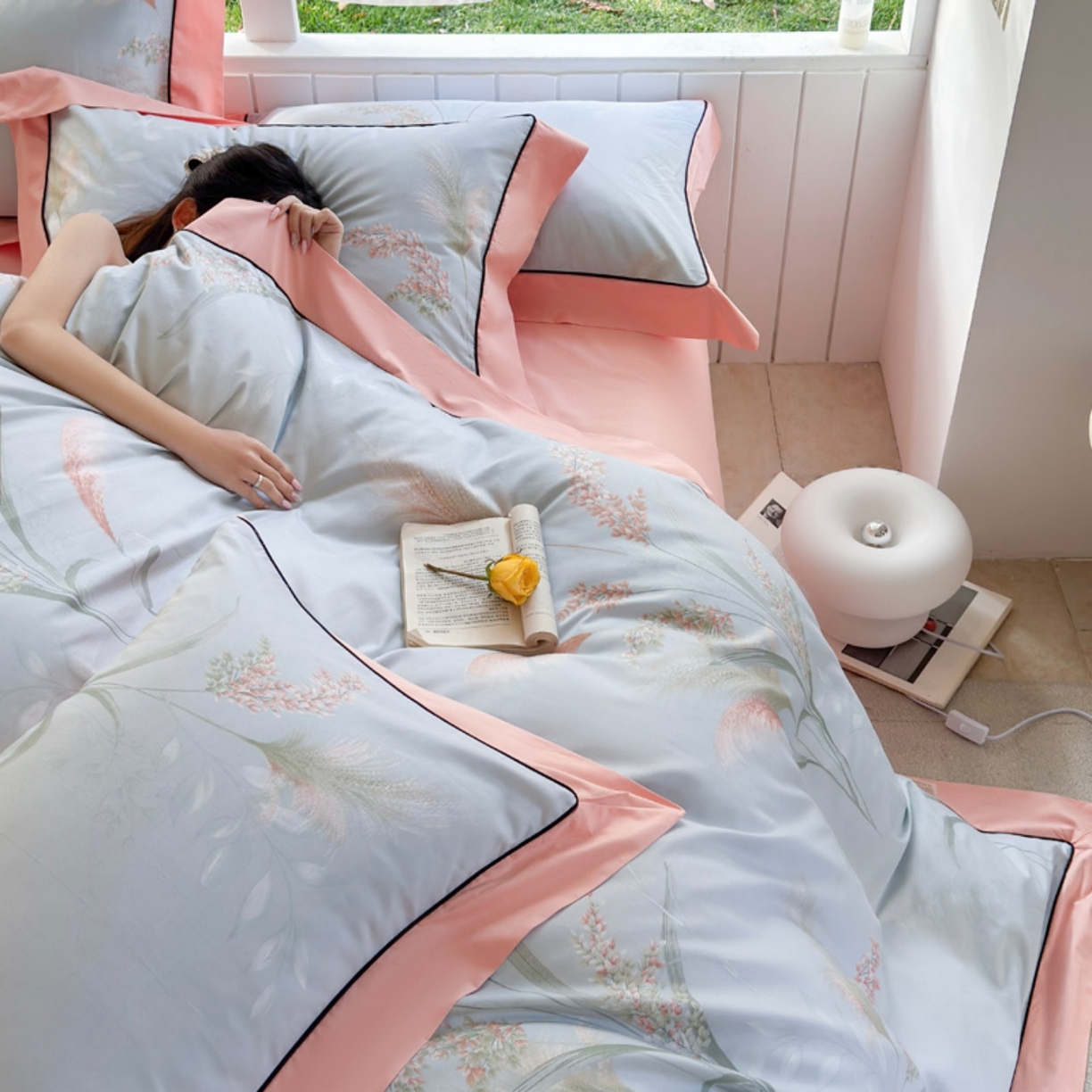 91家纺网 家纺一手货源 找家纺 7V 2026新款嵌绳宽边纯棉四件套13376全棉小清新喷气宽幅长绒棉被套床单床笠套件 倾城