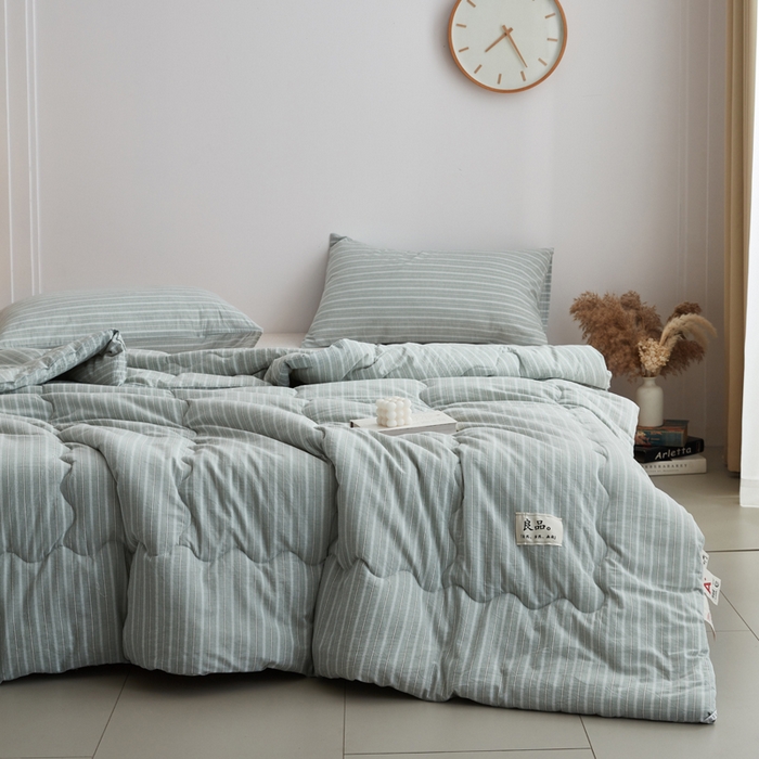 91家纺网 家纺一手货源 找家纺 尊妙被业 2026新款全棉色织水洗棉春秋被夏被-叠拍 乐事-绿