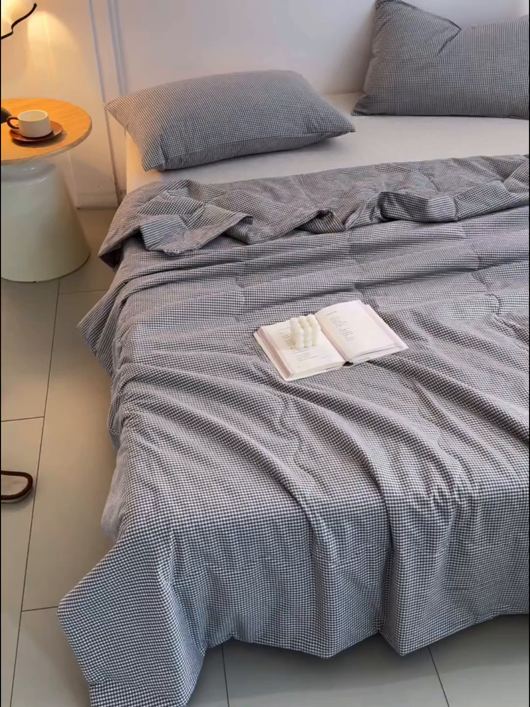 91家纺网 家纺一手货源 找家纺 尊妙被业 2026新款全棉色织水洗棉春秋被夏被-叠拍 蜜格-灰