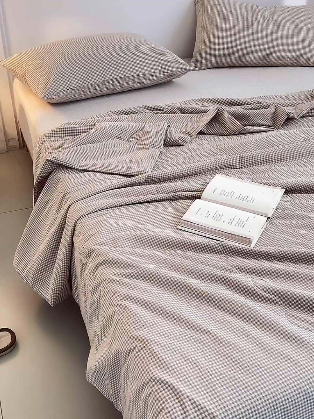 91家纺网 家纺一手货源 找家纺 尊妙被业 2026新款全棉色织水洗棉春秋被夏被-叠拍 蜜格-米