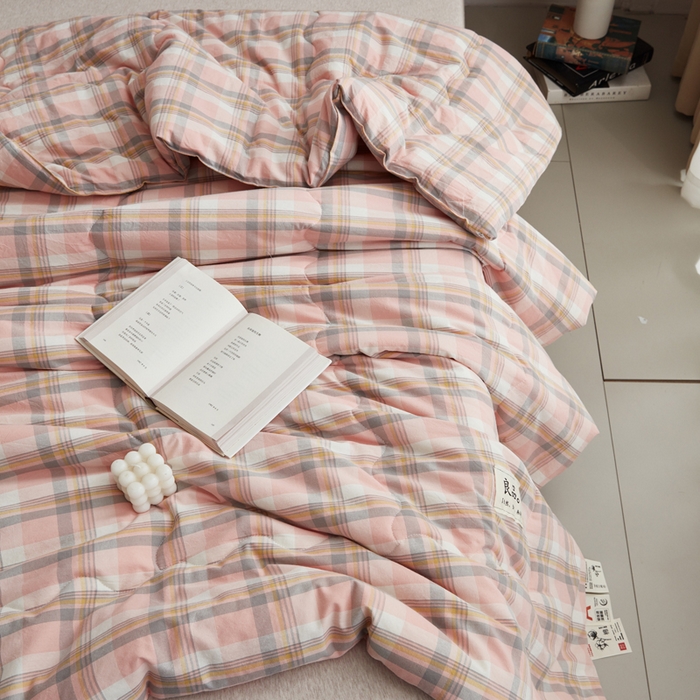 91家纺网 家纺一手货源 找家纺 尊妙被业 2026新款全棉色织水洗棉春秋被夏被-叠拍 莫妮-玉