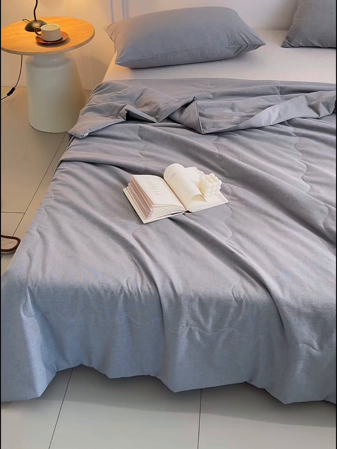 91家纺网 家纺一手货源 找家纺 尊妙被业 2026新款全棉色织水洗棉春秋被夏被-叠拍 千鸟格-灰